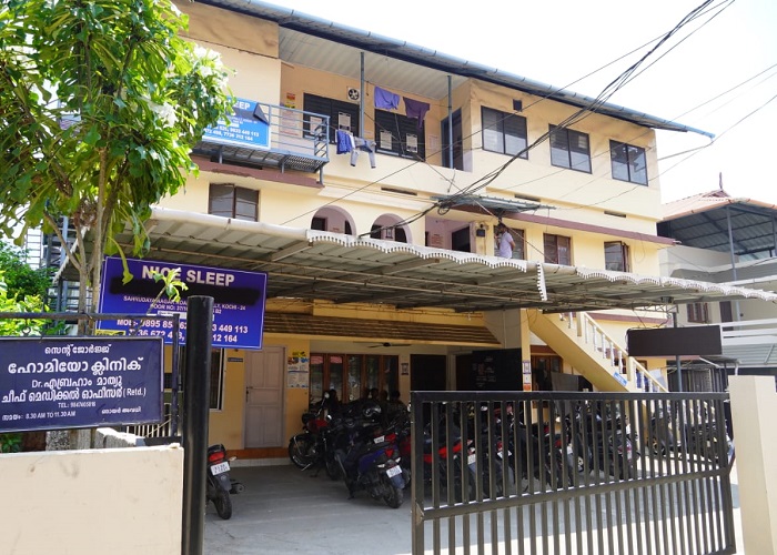 mens hostel in edapally